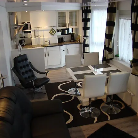 Bella Casa לנגנרגן